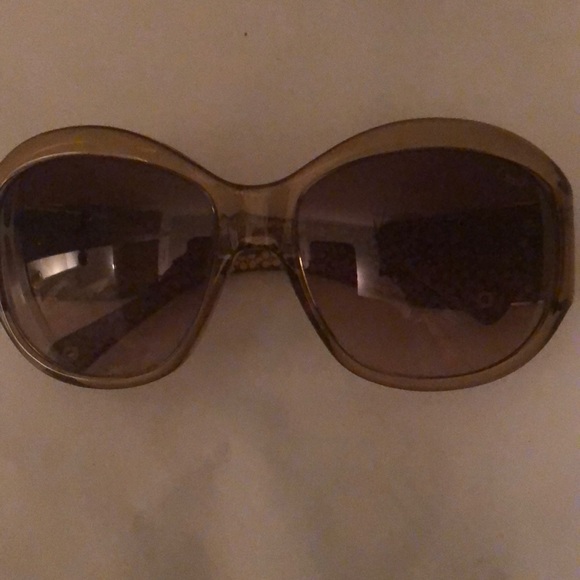 Coach sunglasses w/case - Picture 3 of 5